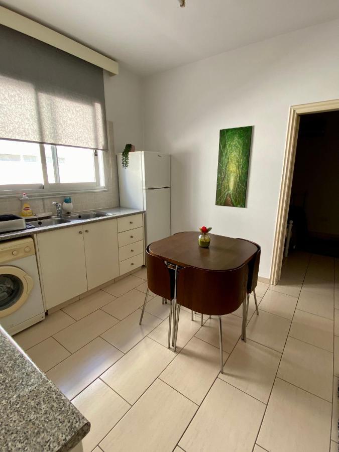 Cosy One Bedroom Apartment In Pafos Eksteriør billede